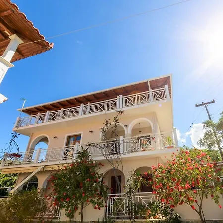 Eleni- Second Floor Maisonette *
